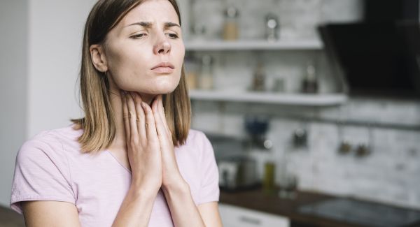 Силни болки в гърлото - как да се справим?